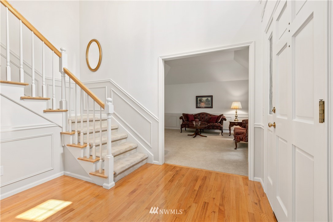 10220 Northeast 151st Street Bothell, WA 98011 - Photo 3 of 25 Gallery Image 3