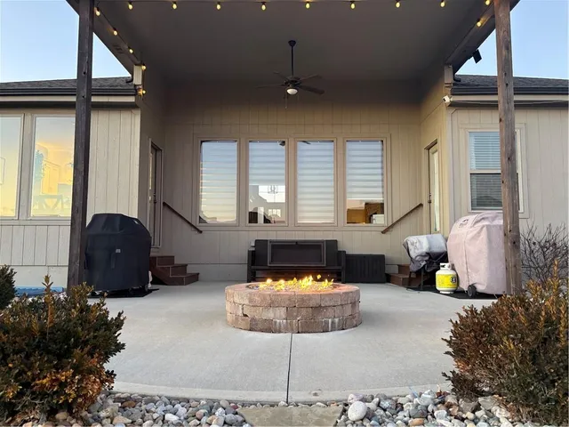 $580,000 | 2421 Southwest River Trail Road, Lee's Summit, MO 64082