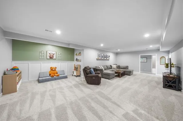 $580,000 | 2421 Southwest River Trail Road, Lee's Summit, MO 64082