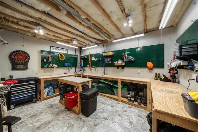 $580,000 | 2421 Southwest River Trail Road, Lee's Summit, MO 64082