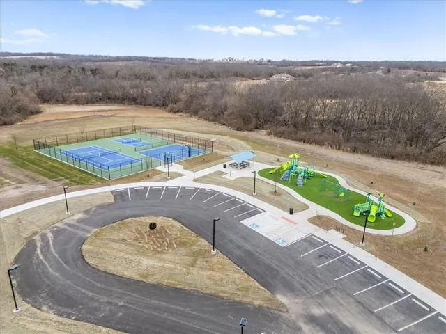 $580,000 | 2421 Southwest River Trail Road, Lee's Summit, MO 64082