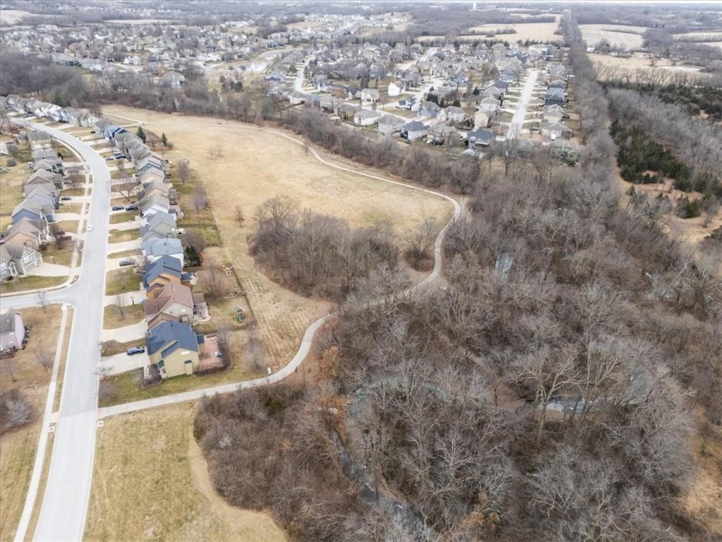 2421 Southwest River Trail Road Lee's Summit, MO 64082 - Photo 31 of 33