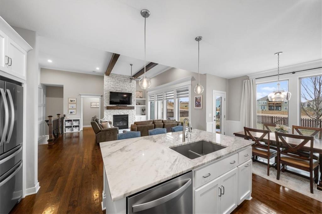 2421 Southwest River Trail Road Lee's Summit, MO 64082 - Photo 7 of 33