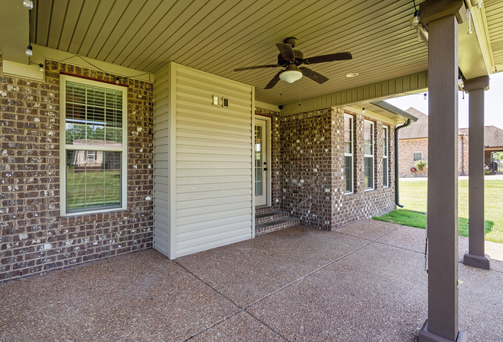816 Burford Road Lebanon, TN 37087 - Photo 36 of 41 a view of a porch with furniture