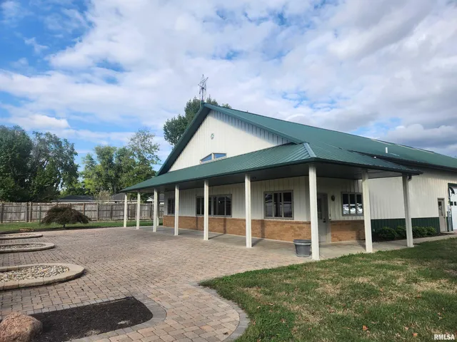 $399,900 | 2878 Sunfield Road, Du Quoin, IL 62832