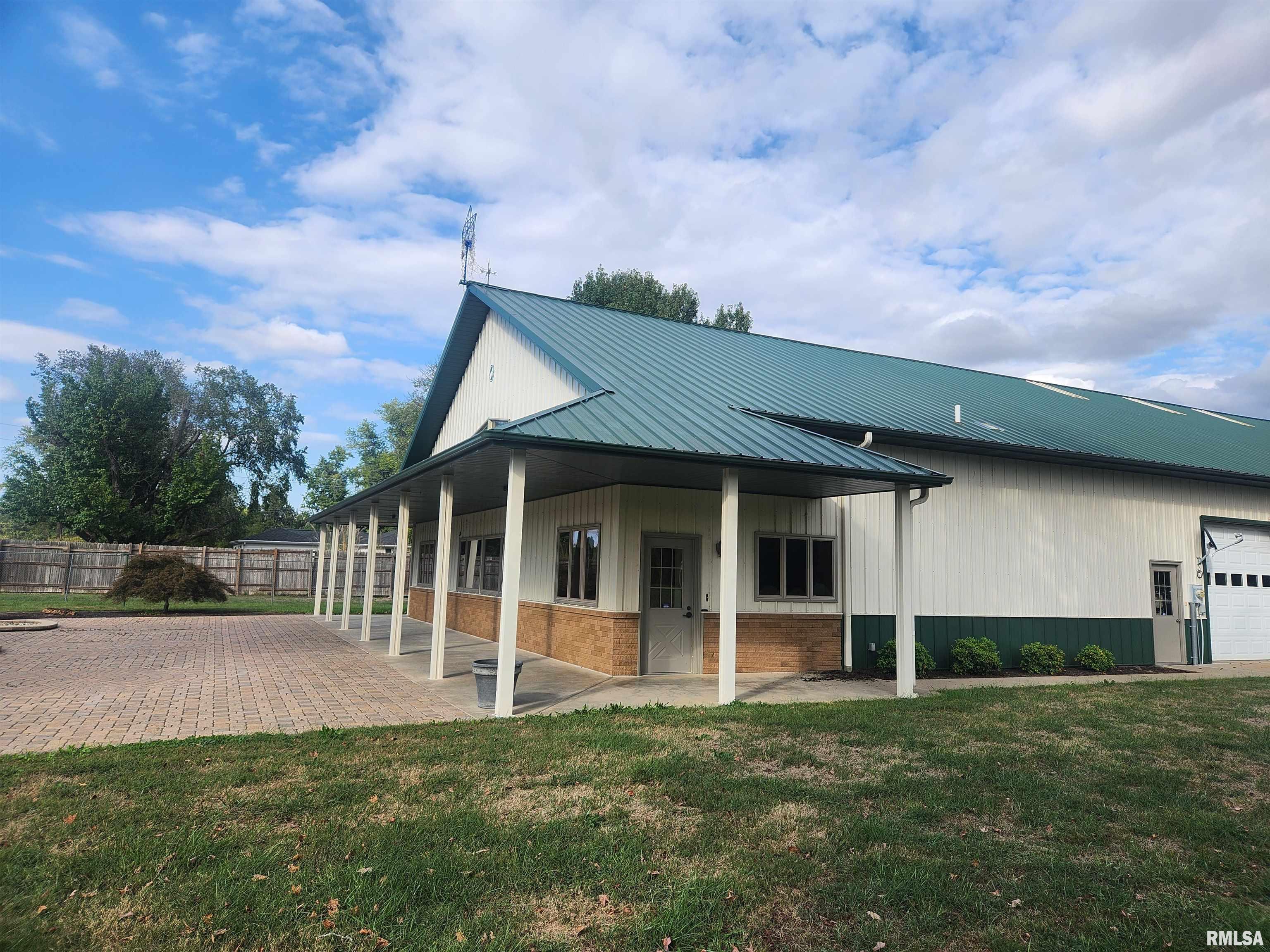 2878 Sunfield Road Du Quoin, IL 62832 - Photo 16 of 47