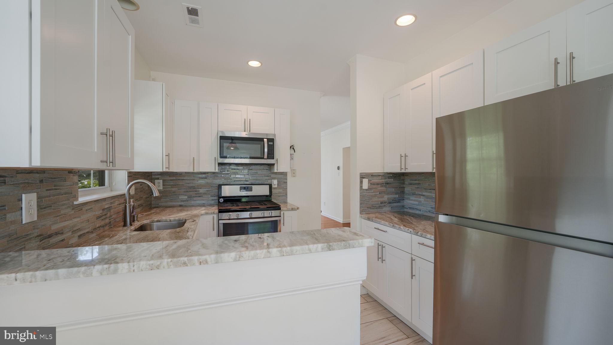2001 Waterford Road, Unit 76 Yardley, PA 19067 - Photo 8 of 22 Gallery Image 8