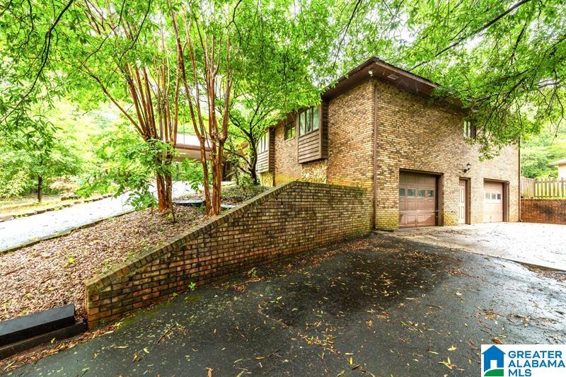 900 Dearmanville Road Anniston, AL 36207 - Photo 2 of 21