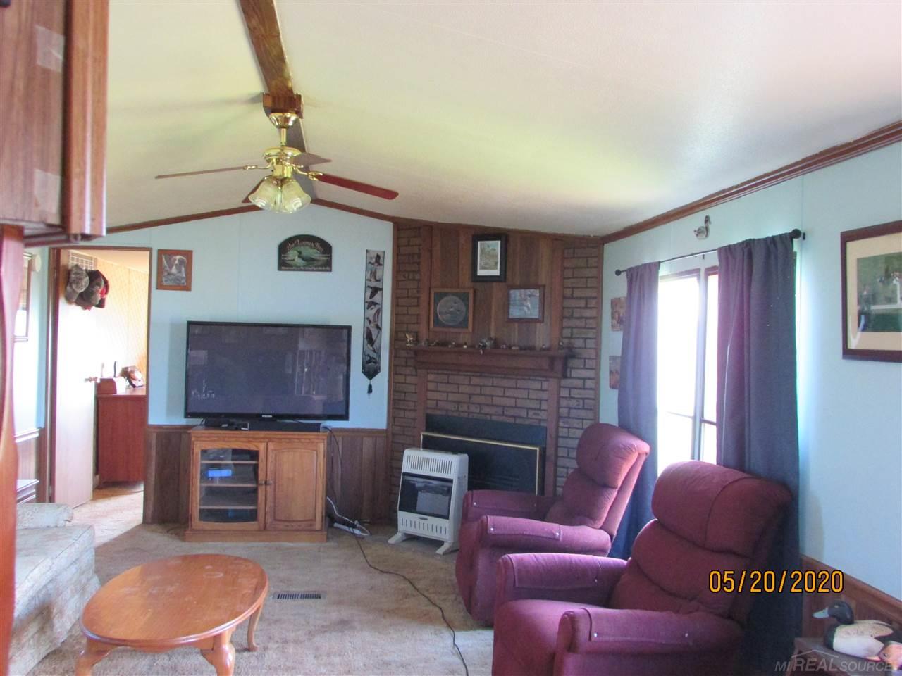 3359 Galbraith Line Road Yale, MI 48097 - Photo 12 of 28 50011937-11.JPG