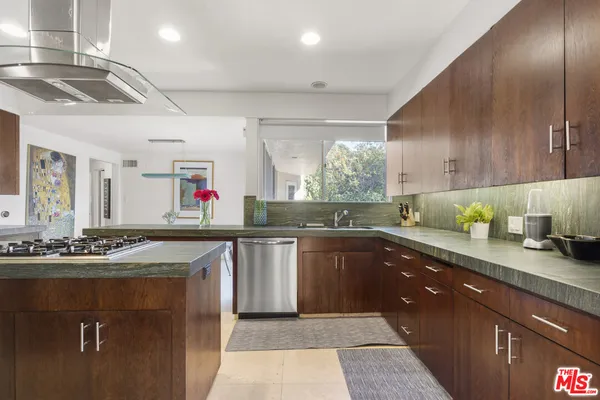 $39,900 | 510 Leslie Lane, Beverly Hills, CA 90210