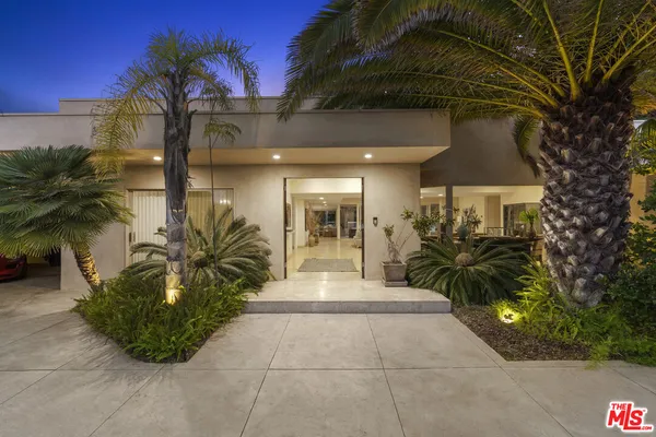 $39,900 | 510 Leslie Lane, Beverly Hills, CA 90210