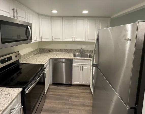 $2,275 | 19455 Northeast 10th Avenue, Unit 1317, North Miami Beach, FL 33179