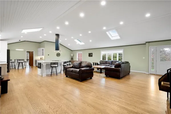 $699,000 | 507 Buttermilk Lane, Bradford Woods, PA 15015