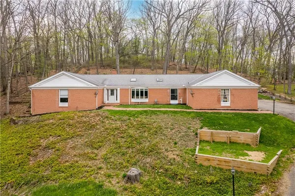 $699,000 | 507 Buttermilk Lane, Bradford Woods, PA 15015