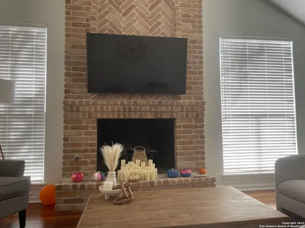 $2,195 | 3718 Hunters Circle, San Antonio, TX 78230