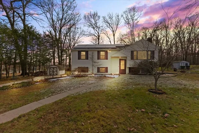 $514,999 | 4 Little Tree Lane, Bellingham, MA 02019