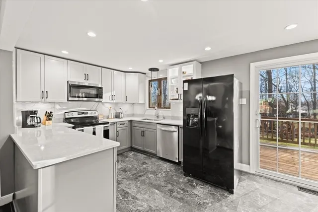 $514,999 | 4 Little Tree Lane, Bellingham, MA 02019