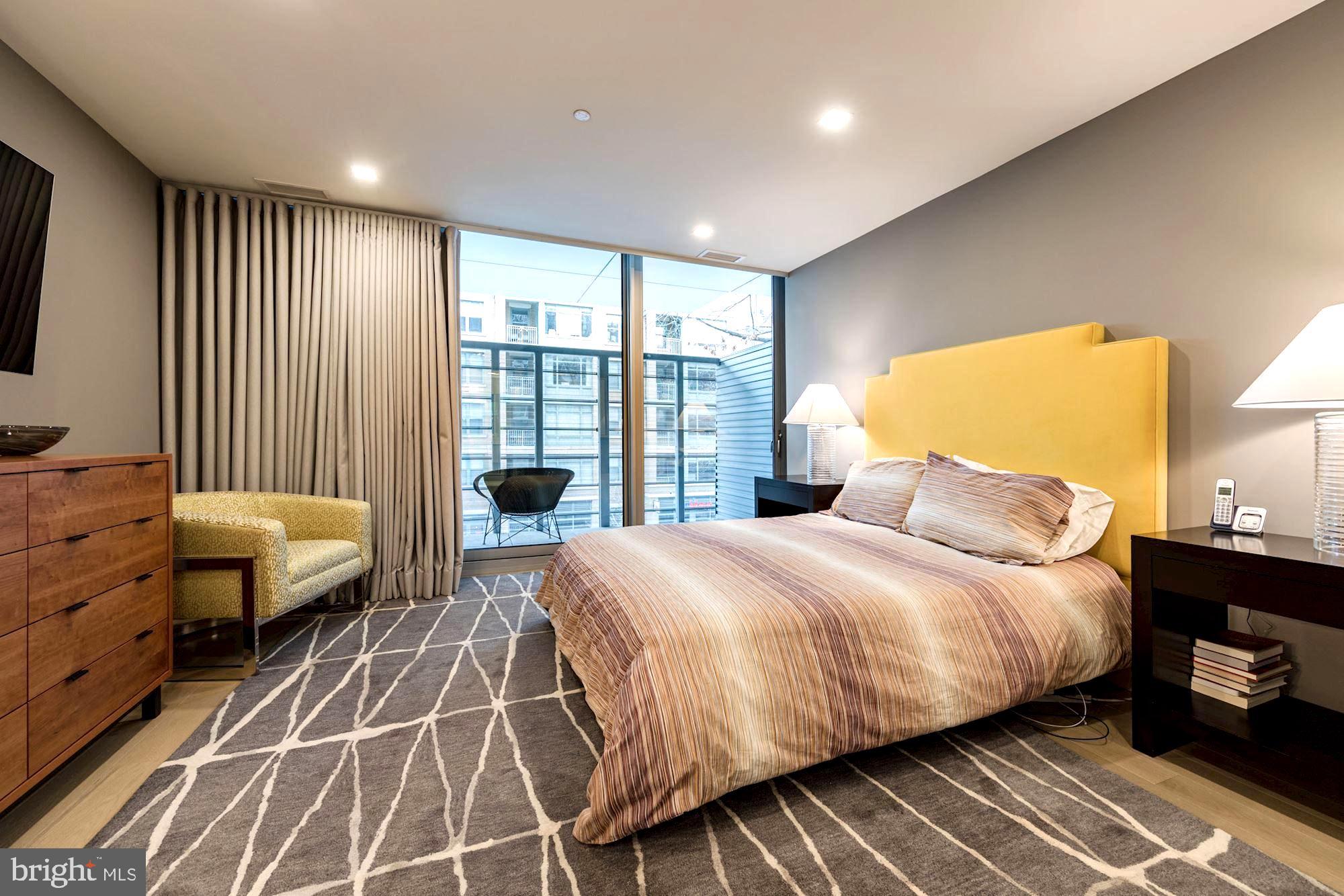 1111 24th Street Northwest, Unit 22 Washington, DC 20037 - Photo 8 of 17 Expansive Owners Suite