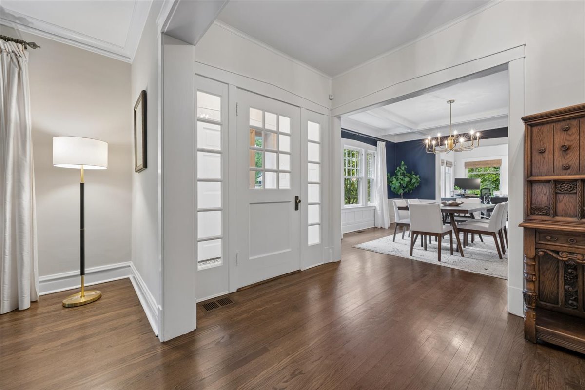 1141 Sheridan Road Wilmette, IL 60091 - Photo 9 of 52