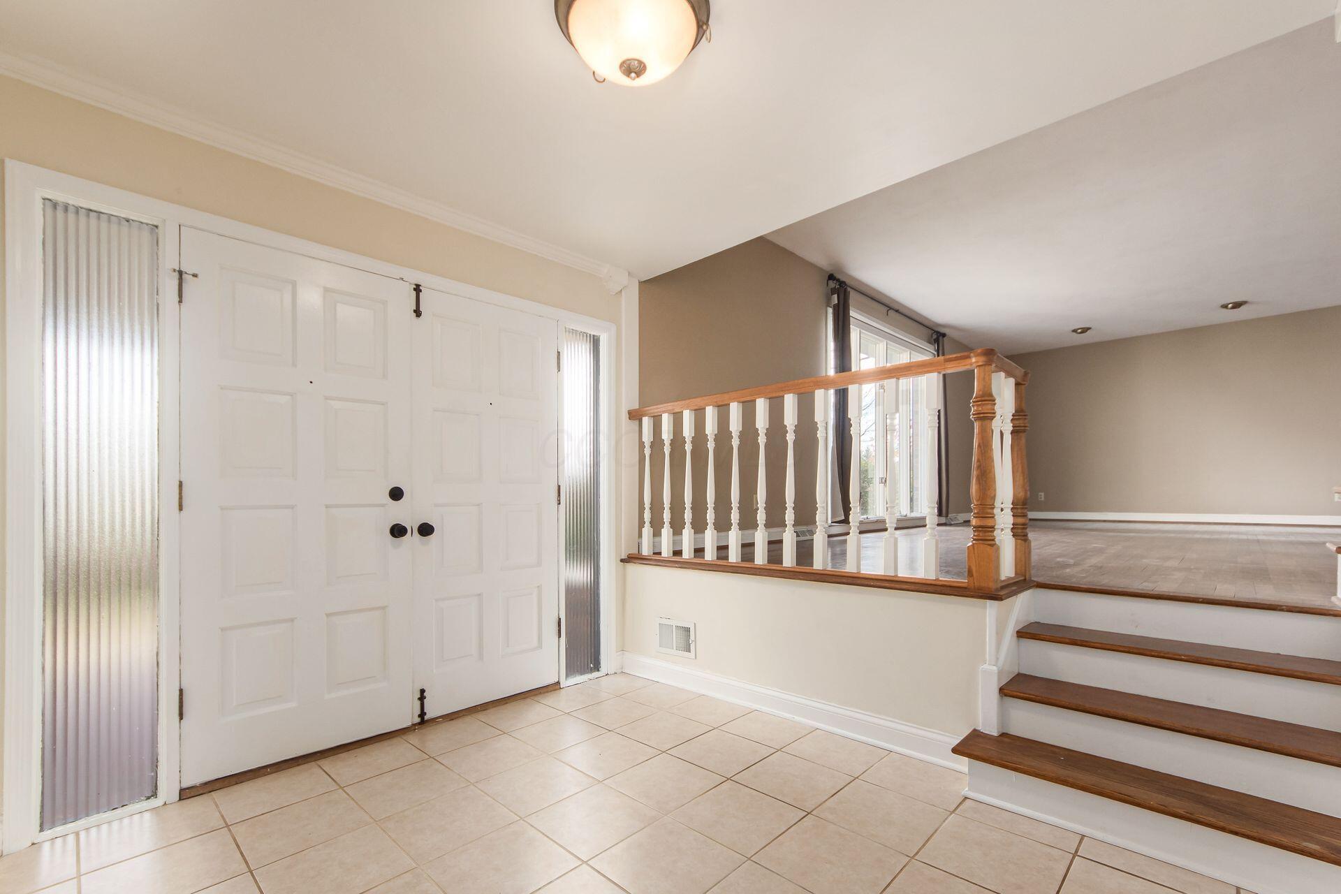 5881 Rocky Rill Road Columbus, OH 43235 - Photo 6 of 45 009_ Rd Columbus OH 43235 USA