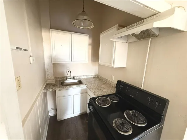 $1,149 | 2814 Josephine Street, Unit B, New Orleans, LA 70113