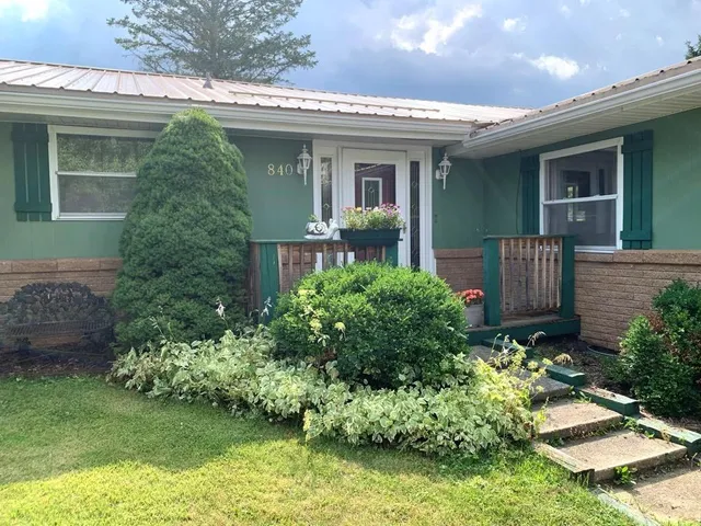 $245,000 | 840 Lansberry Court, Somerset, PA 15501