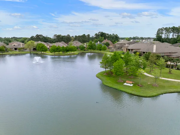 $490,000 | 22810 Dale River Road, Tomball, TX 77375