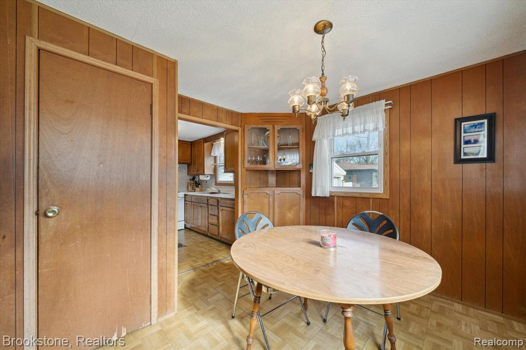 1479 Morley Avenue Rochester Hills, MI 48307 - Photo 17 of 31