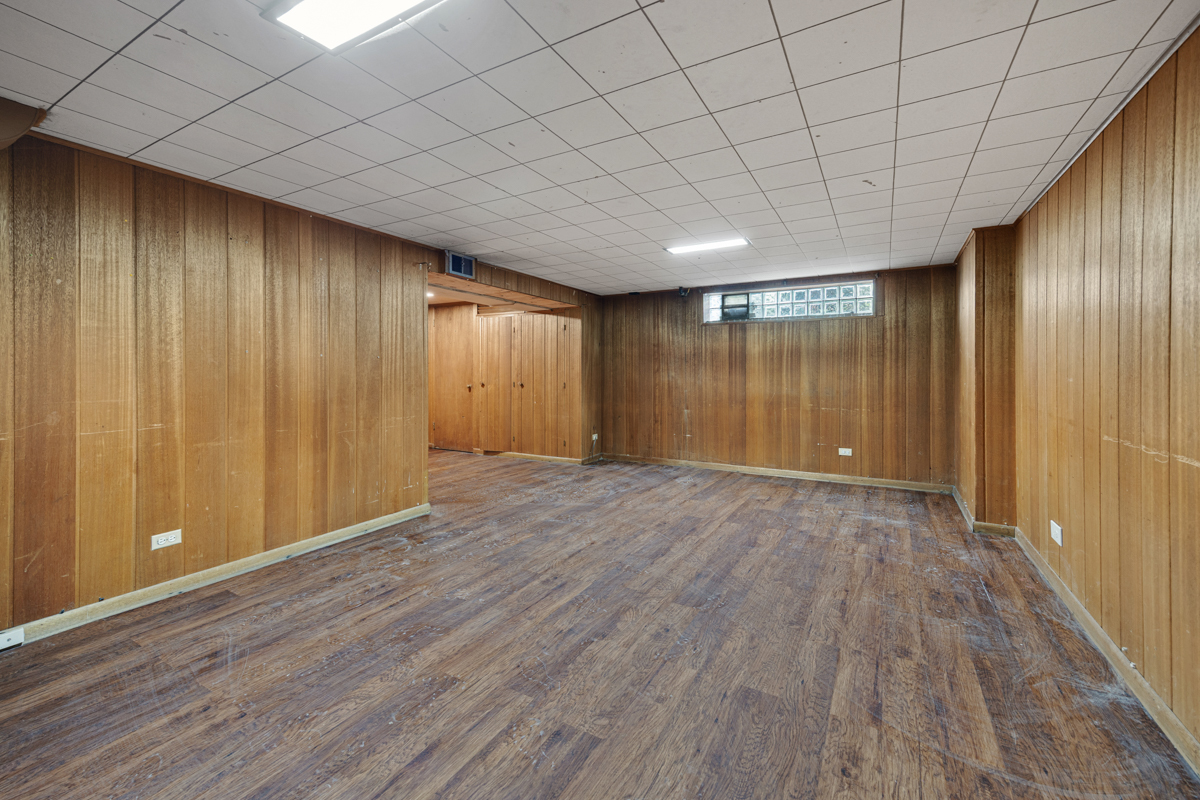7248 North Ridge Boulevard Chicago, IL 60645 - Photo 23 of 31 Gallery Image 23