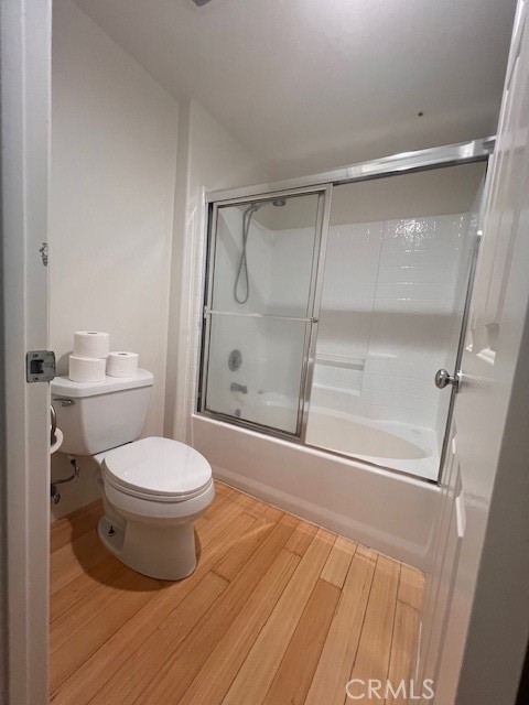 511 Birch Grove Irvine, CA 92618 - Photo 6 of 15 a bathroom with a toilet and a shower