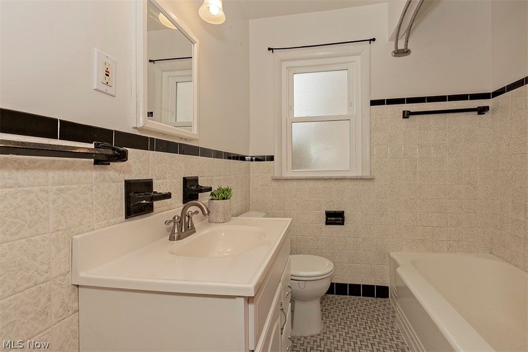 1632 Sunview Road Cleveland, OH 44124 - Photo 22 of 31 Gallery Image 22
