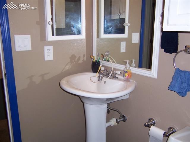 741 Alexander Road, Unit C Colorado Springs, CO 80909 - Photo 12 of 15 Gallery Image 12