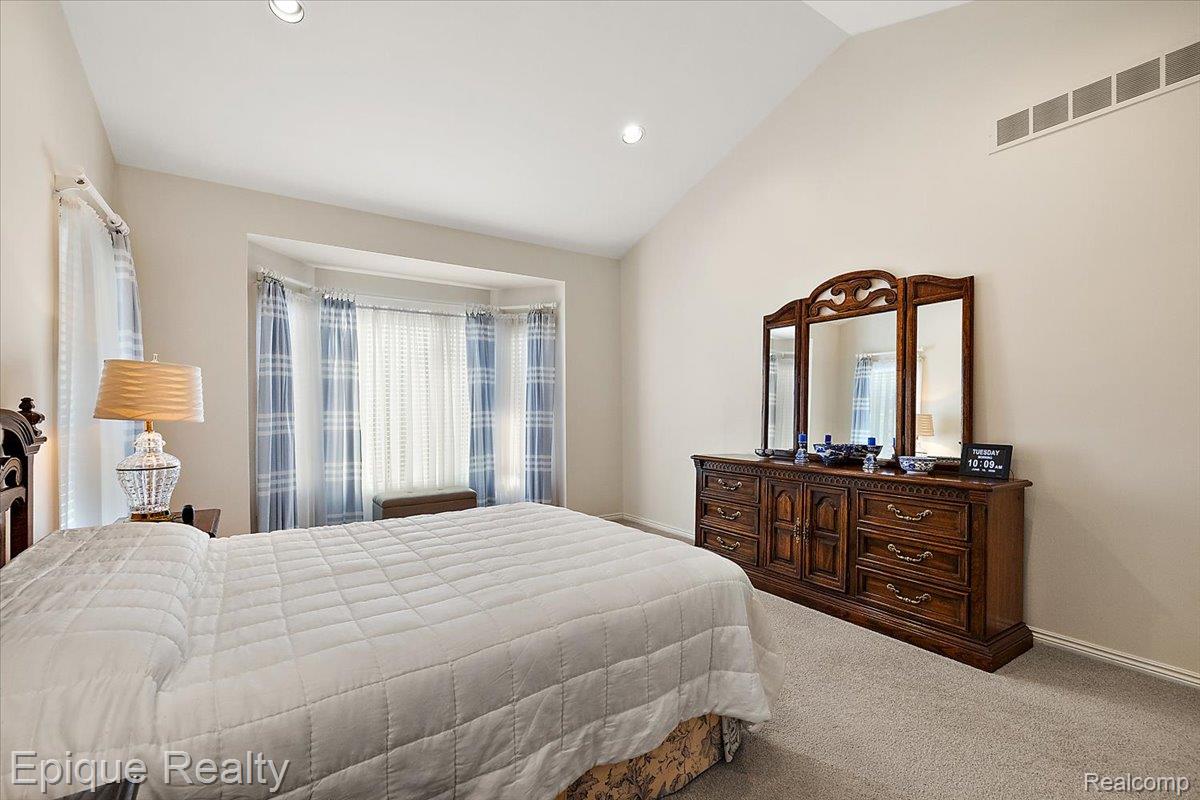 5675 Golf Pointe Drive Clarkston, MI 48348 - Photo 29 of 80 50-5675 Golf Pointe-50.jpg