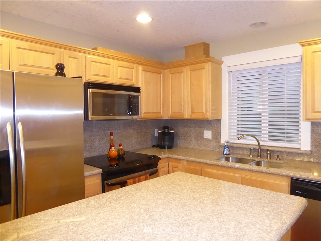 2815 Willows Road, Unit 120 Seaview, WA 98644 - Photo 5 of 25 Gallery Image 5