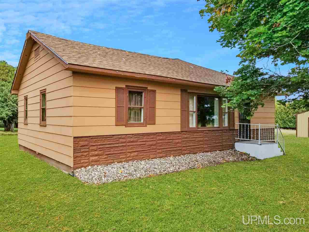 3162 Co Road Cornell, MI 49818 - Photo 2 of 27