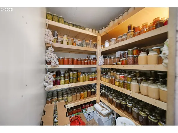 $875,000 | 4664 North Mckay Road, Prineville, OR 97754