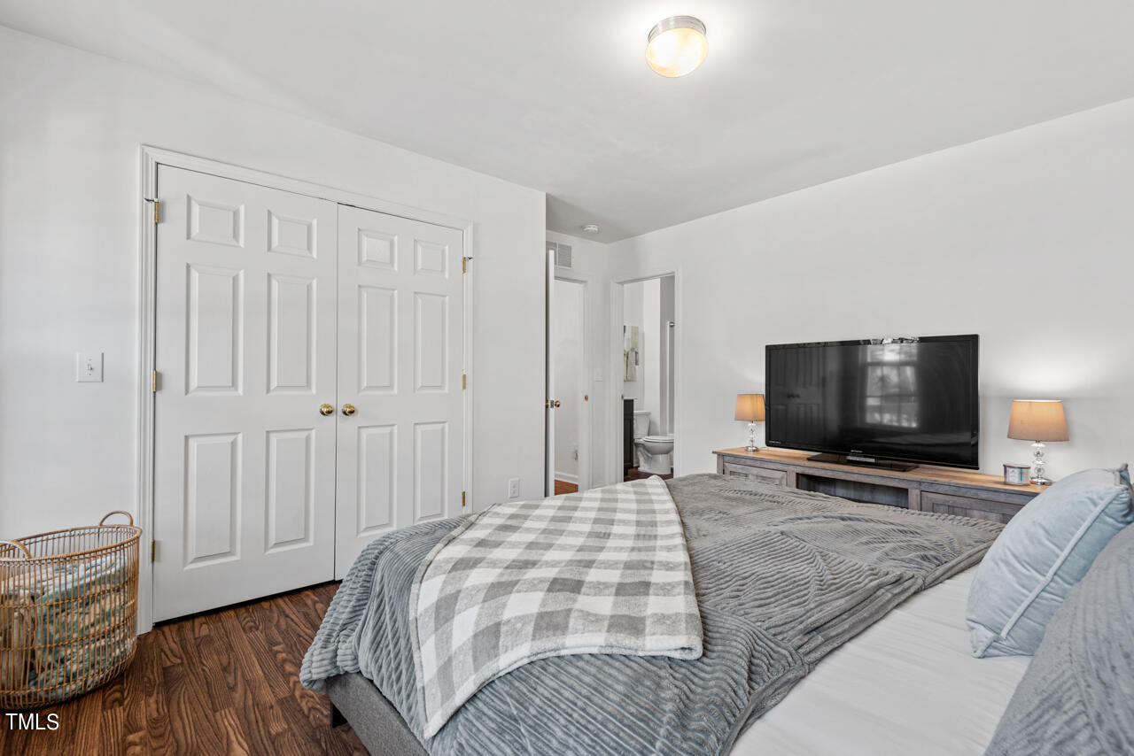 5444 Neuse View Drive Raleigh, NC 27610 - Photo 21 of 40 24