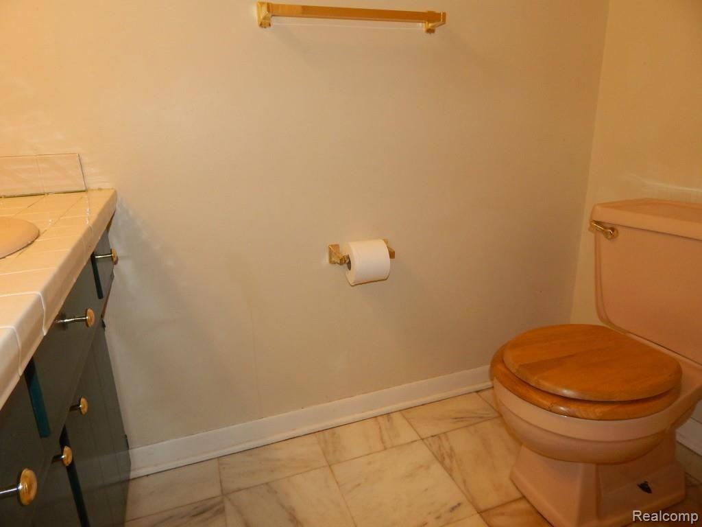 617 Birch Tree Court Rochester Hills, MI 48306 - Photo 42 of 82