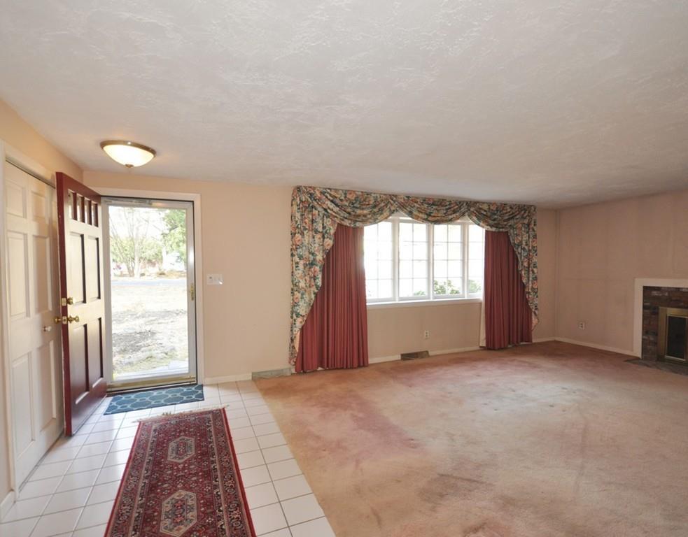 36 Agawam Road Acton, MA 01720 - Photo 4 of 20 Gallery Image 4