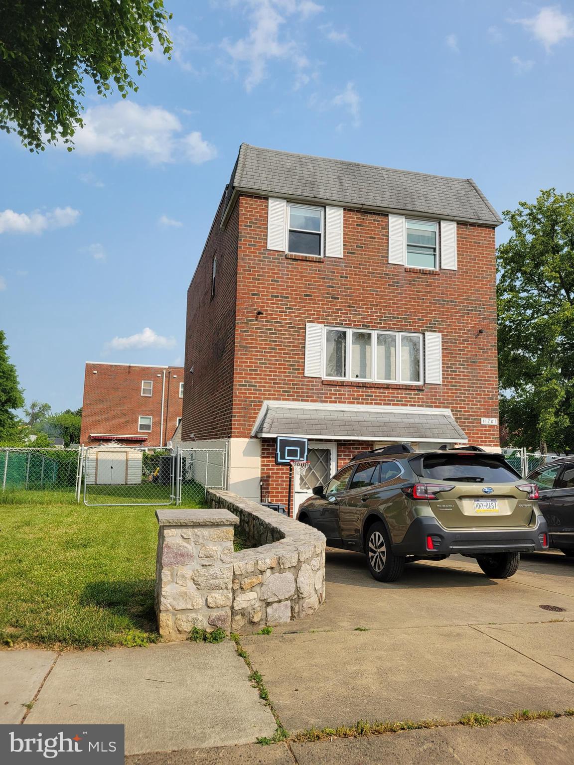 11701 Lockart Road Philadelphia, PA 19116 - Photo 1 of 51 Gallery Image 1