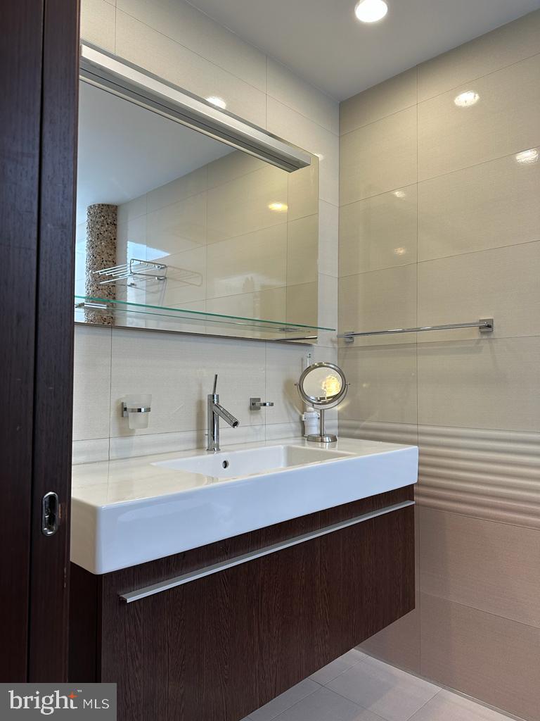 11701 Lockart Road Philadelphia, PA 19116 - Photo 29 of 51 Gallery Image 29