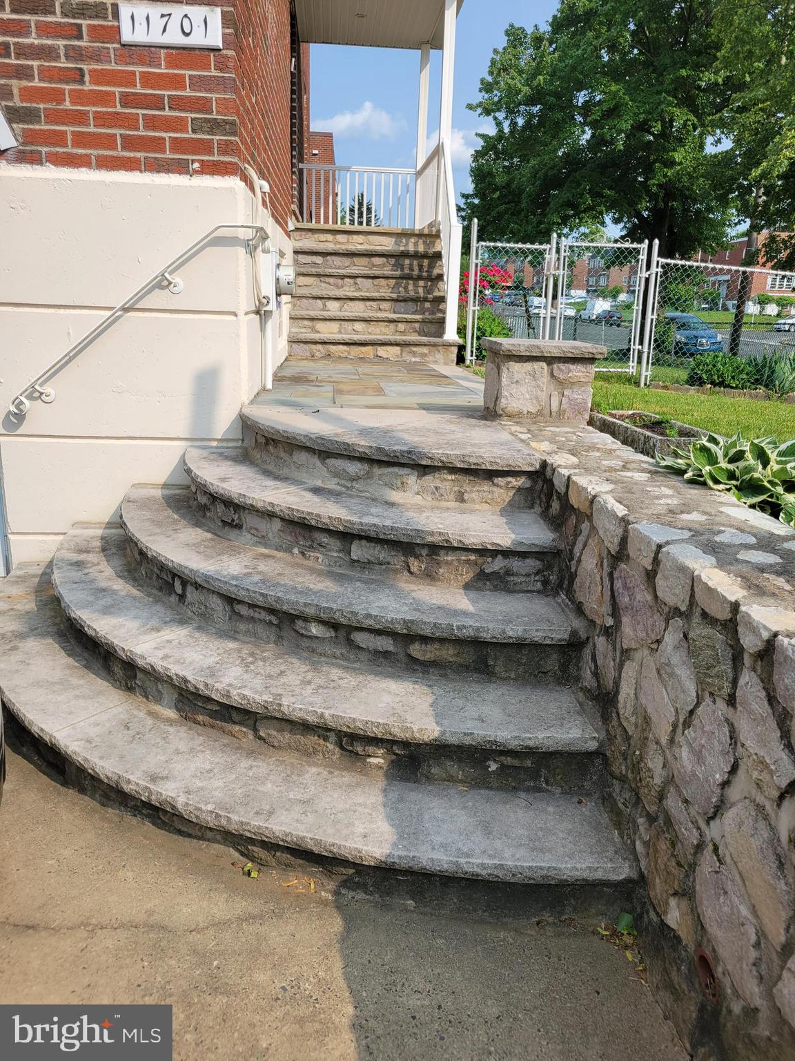 11701 Lockart Road Philadelphia, PA 19116 - Photo 3 of 51 Gallery Image 3