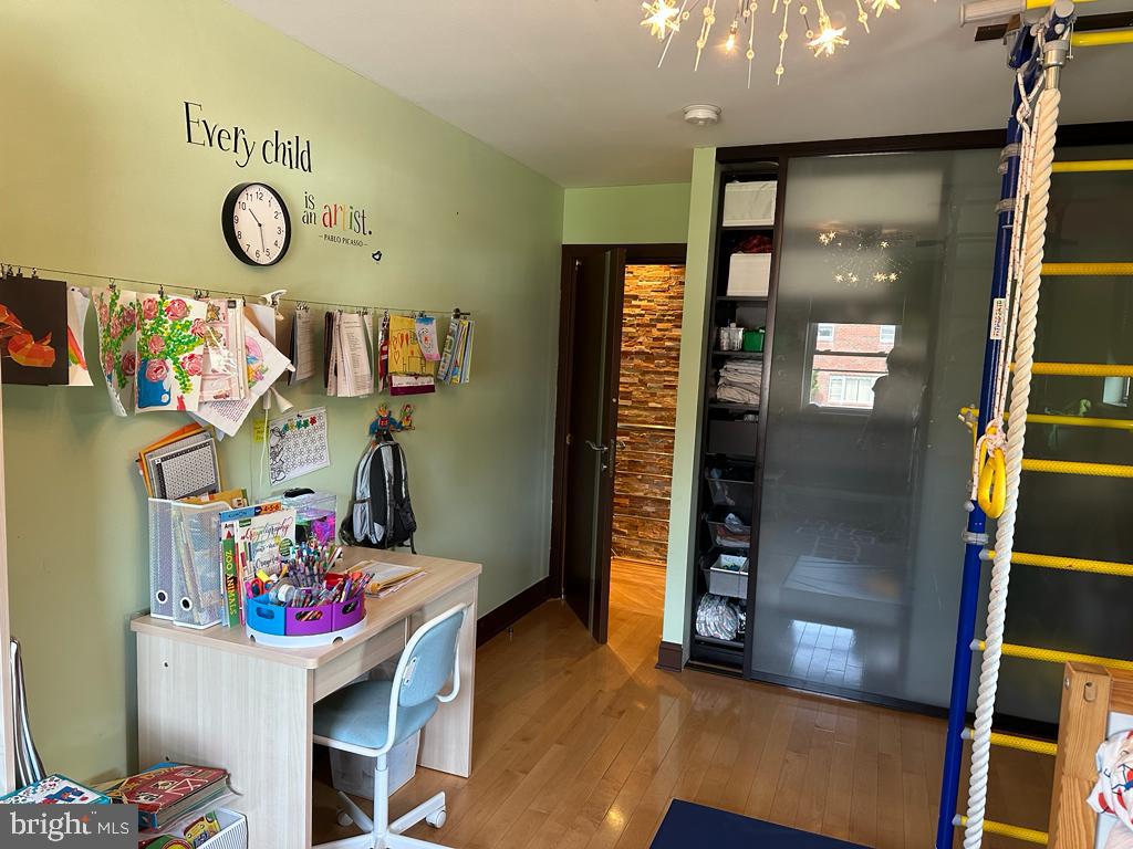11701 Lockart Road Philadelphia, PA 19116 - Photo 33 of 51 Gallery Image 33