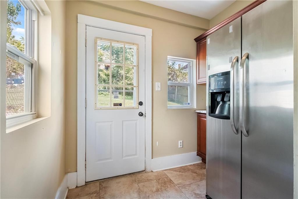 1413 Methyl Street Pittsburgh, PA 15216 - Photo 14 of 29