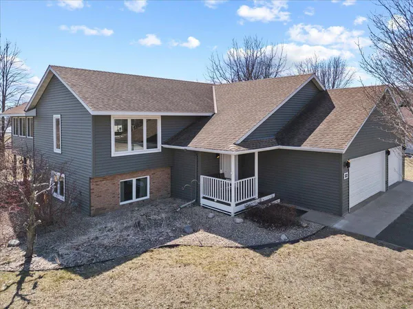 $345,000 | 502 9th Street Northwest, Buffalo, MN 55313