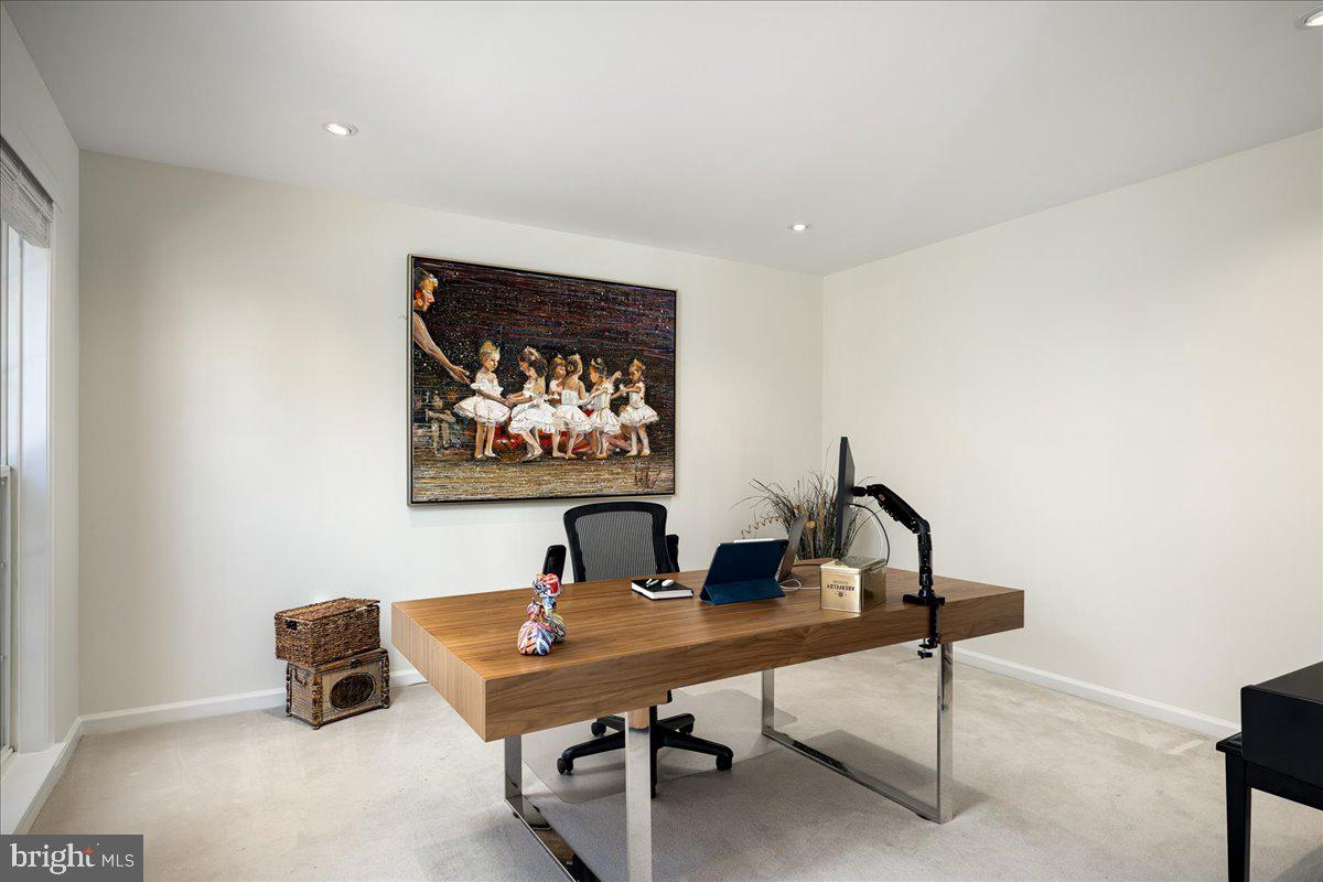 4586 Kieland Ridge Road Fairfax, VA 22030 - Photo 11 of 47 Office