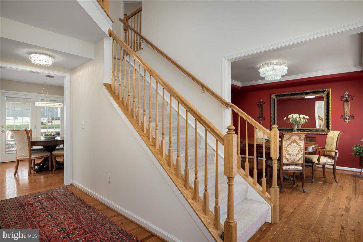 4586 Kieland Ridge Road Fairfax, VA 22030 - Photo 30 of 47 Entrance Hall