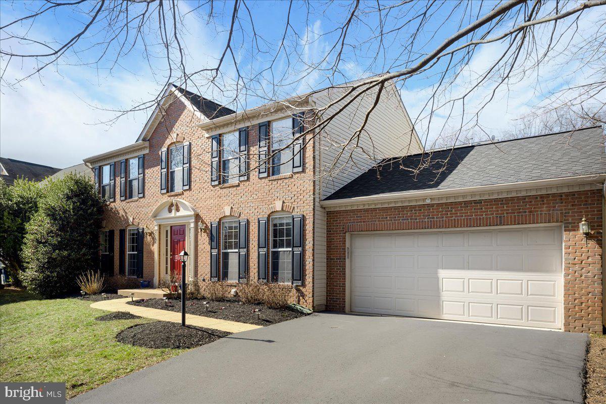 4586 Kieland Ridge Road Fairfax, VA 22030 - Photo 35 of 47 Front yard