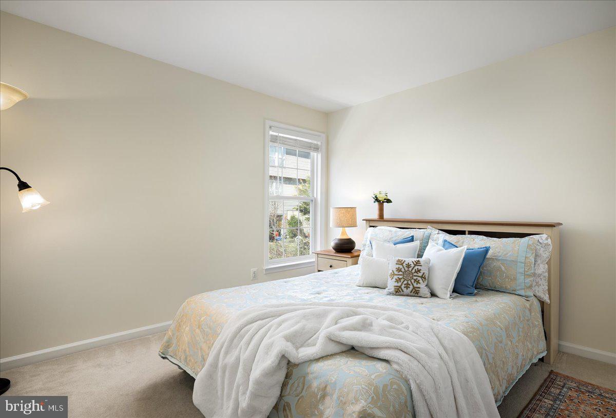 4586 Kieland Ridge Road Fairfax, VA 22030 - Photo 9 of 47 Bedroom 3