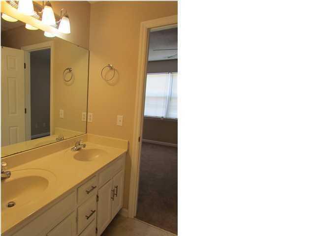 1240 North Concord Road, Unit F Chattanooga, TN 37421 - Photo 9 of 16 Bathroom